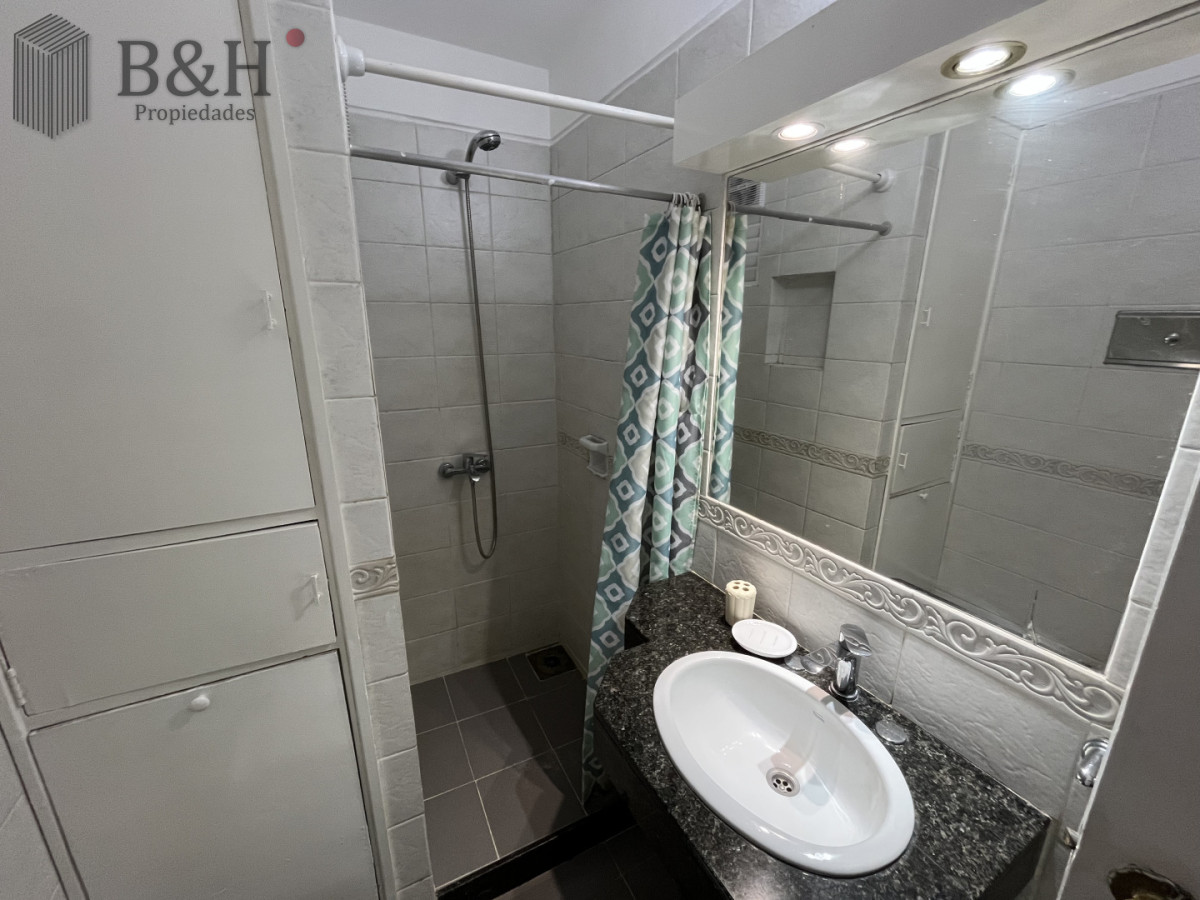 Apartamento ID.7263 - Apartamento en Península en Alquiler Anual con garaje