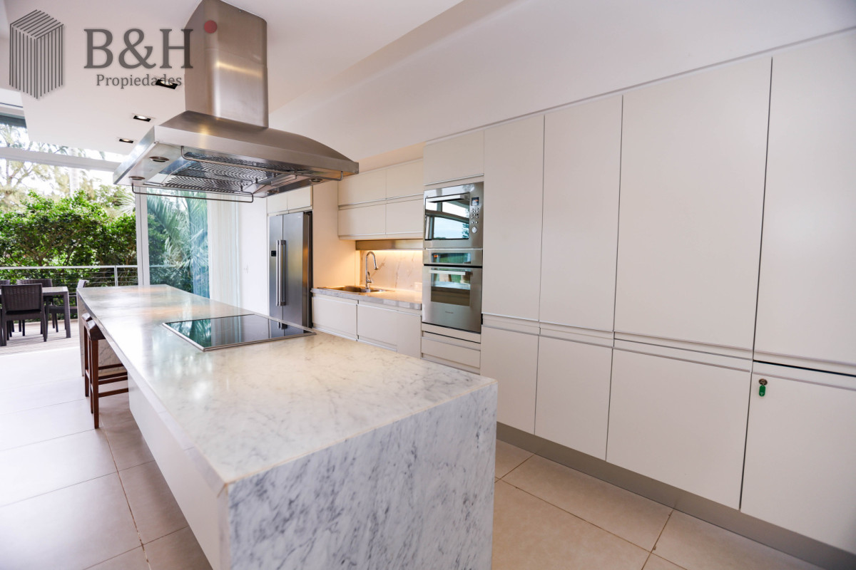 Apartamento ID.6854 - Apartamento exclusivo en venta en primera línea de la Brava