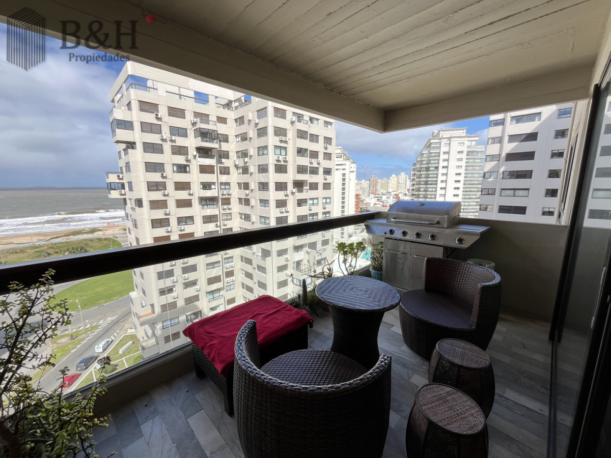 Apartamento ID.7974 - Venta Apartamento de 3 dormitorios + dep Vista al Mar en Playa Brava