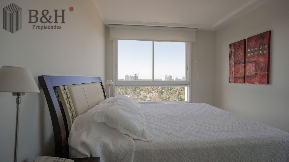 Apartamento ID.4809 - Apartamento de 3 dormitorios a la venta y en alquiler anual - Punta del Este 