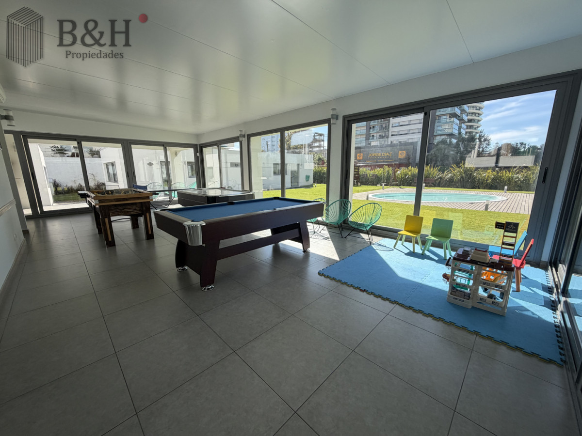 Apartamento ID.6969 - Apartamento de 3 dormitorios en venta, Punta del Este