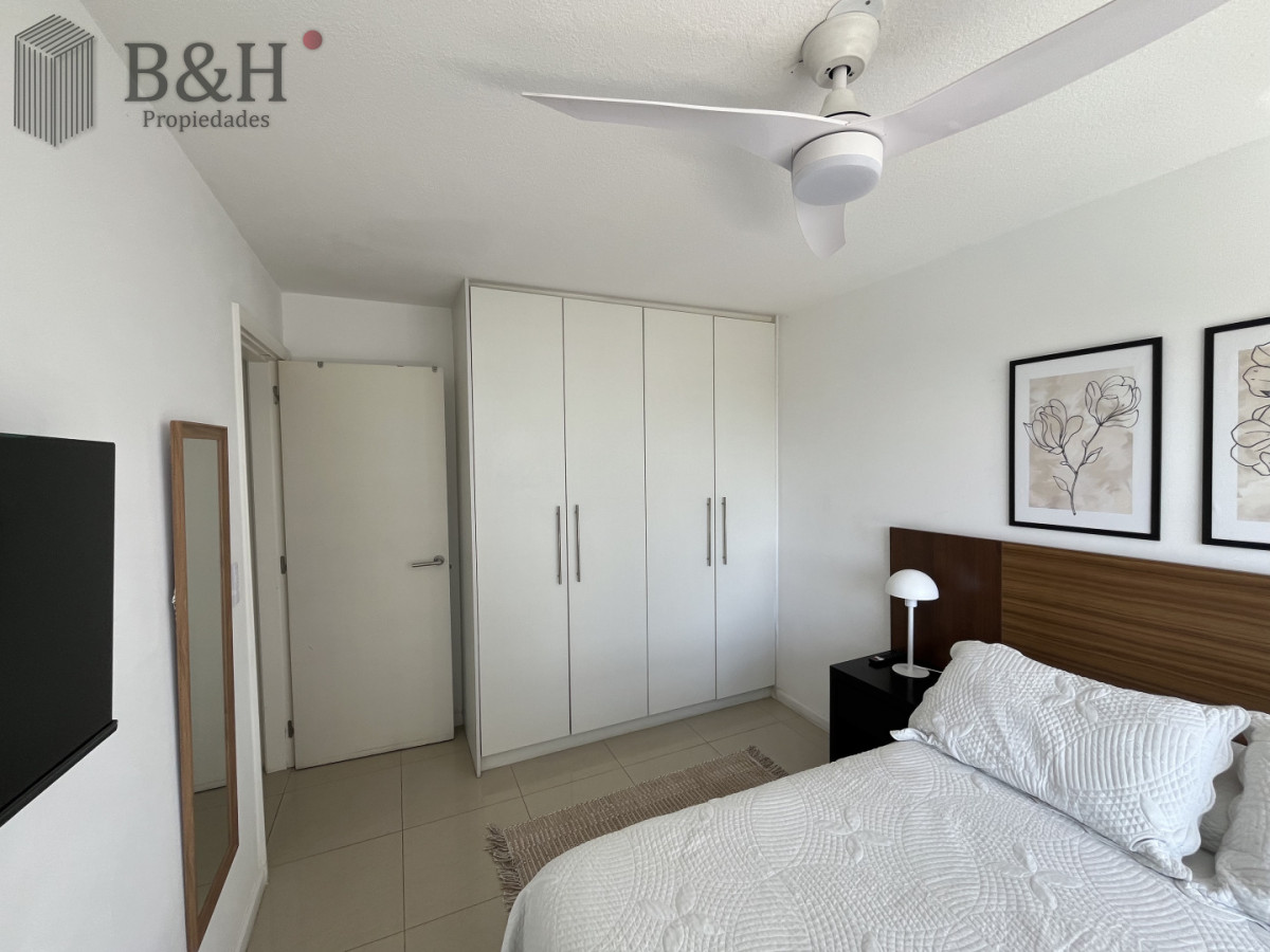 Apartamento ID.6737 - Alquiler invernal de apartamento de 1 dormitorio con cochera en zona Shopping