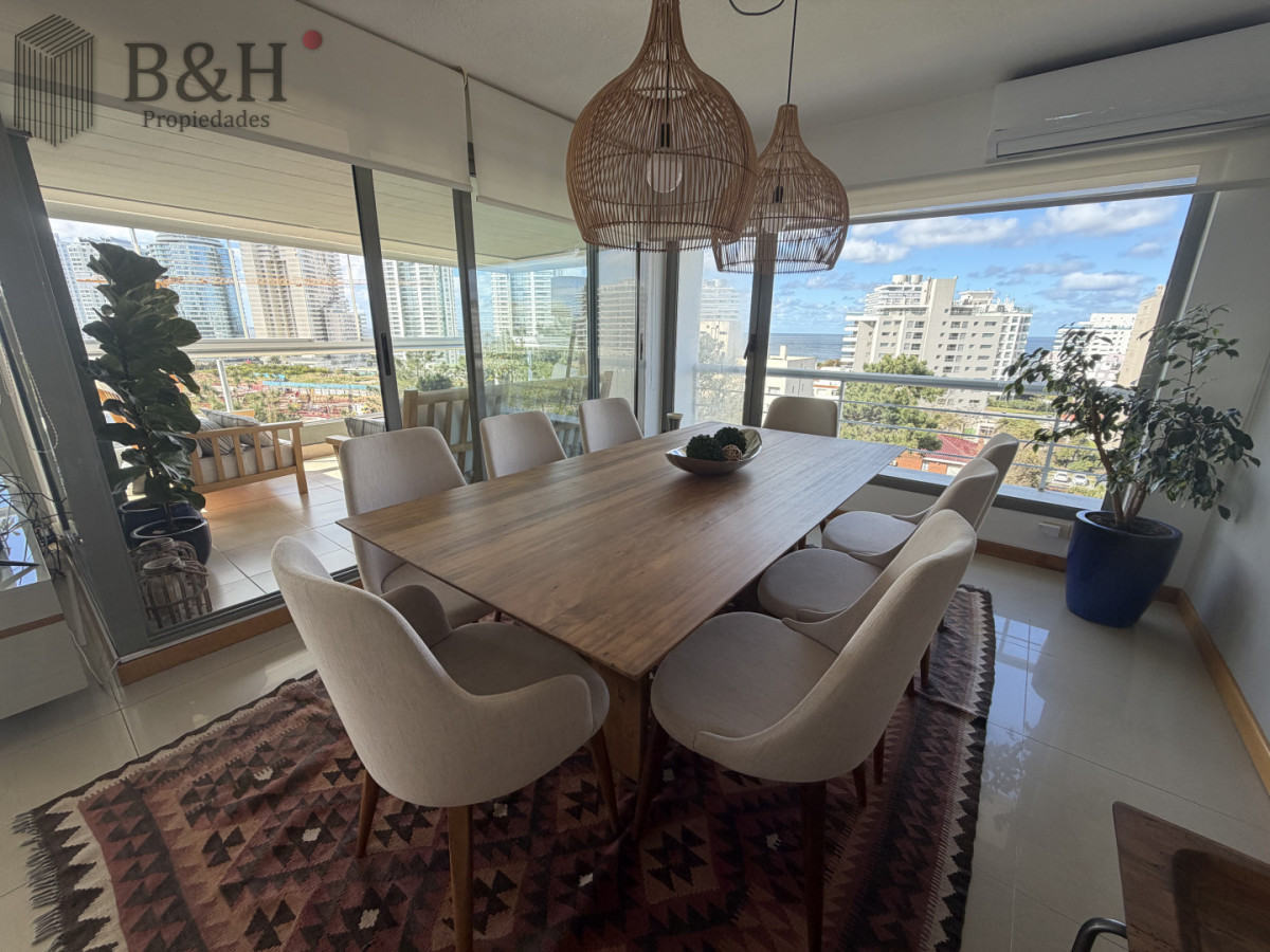 Apartamento ID.8055 - Apartamento 3 Dormitorios Avenida Roosevelt Punta del Este Cochera