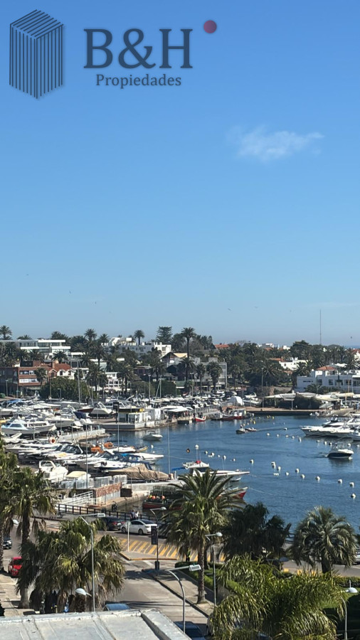 Apartamento ID.4983 - Apartamento de 4 dormitorios a la venta - Punta del Este