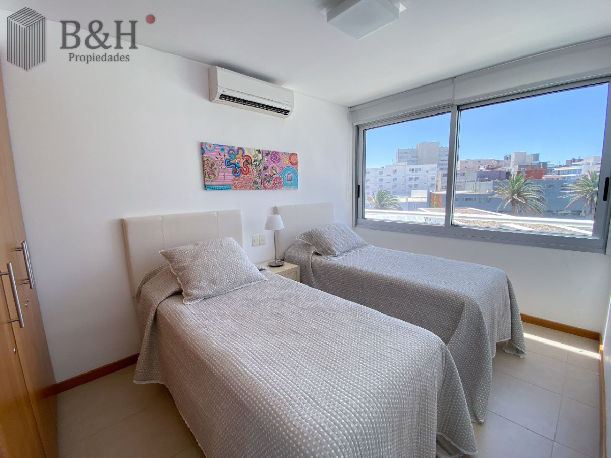 Apartamento ID.1767 - Apartamento en primera linea Peninsula 3 dormitorios en suite