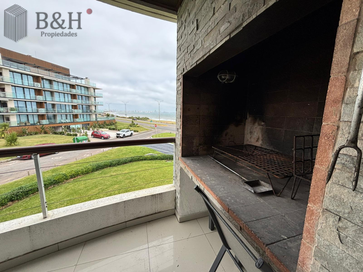 Apartamento ID.6163 - Apartamento de 3 dormitorios, primera linea Punta del Este