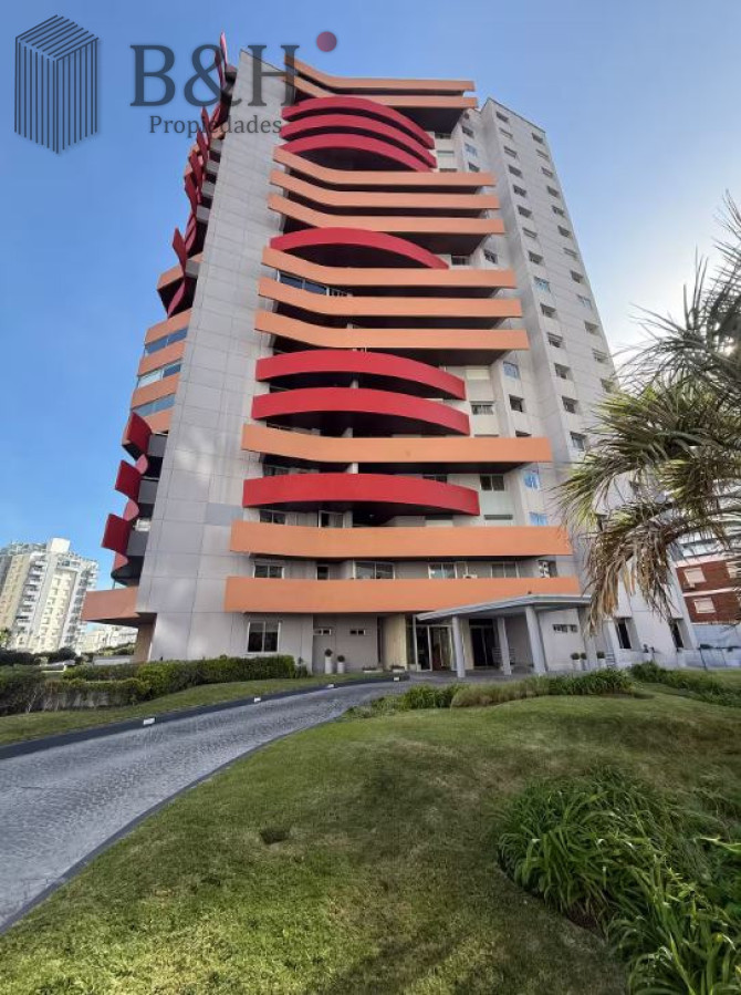 Apartamento ID.5966 - Alquiler de temporada, apartamento, 3 dormitorios, Punta del Este