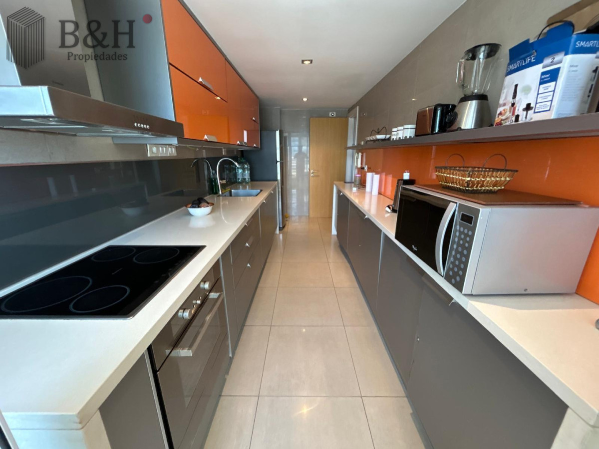 Apartamento ID.6205 - Apartamento de 3 dormitorios en venta, Punta del Este
