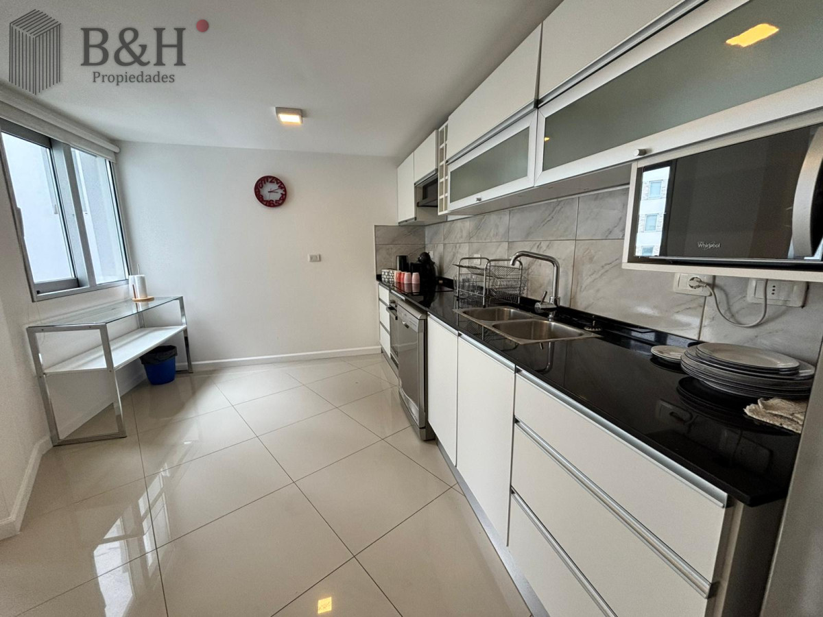 Apartamento ID.6163 - Apartamento de 3 dormitorios, primera linea Punta del Este