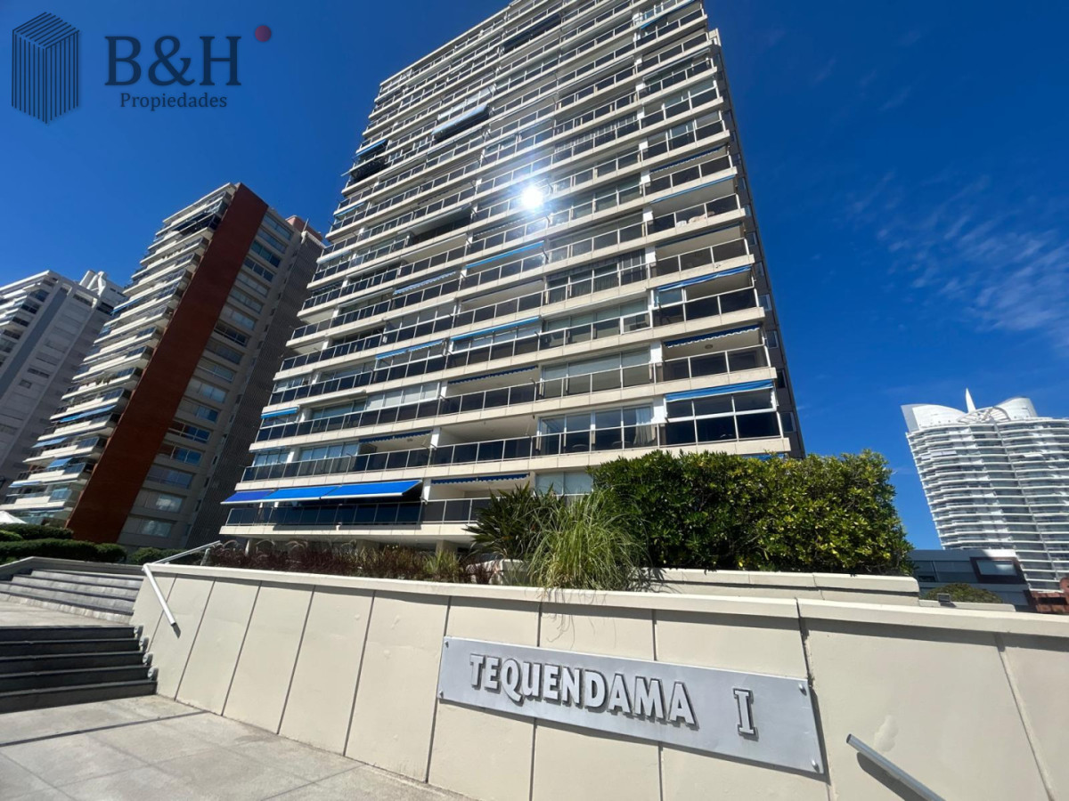 Apartamento ID.6230 - Apartamento de 3 dormitorios con vistas, en venta. Punta del Este