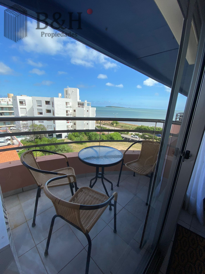 Apartamento ID.1661 - Apartamento de 1 dormitorio sobre la Rambla Punta del este. 
