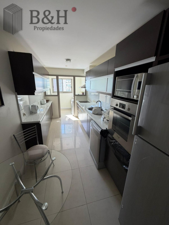 Apartamento ID.5663 - Apartamento de 3 dormitorios en venta, Punta del Este