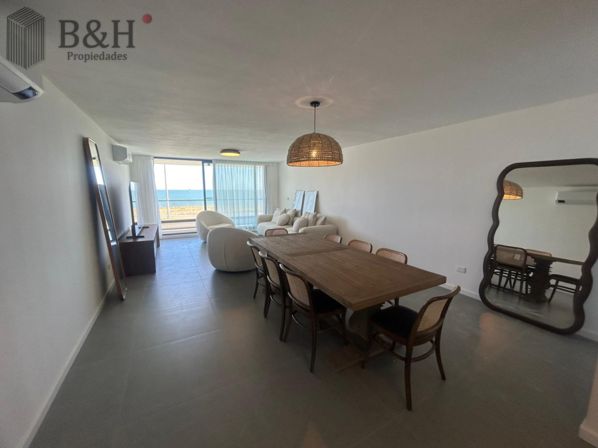 Apartamento ID.6840 - Apartamento de 3 dormitorios en alquiler, Punta del Este