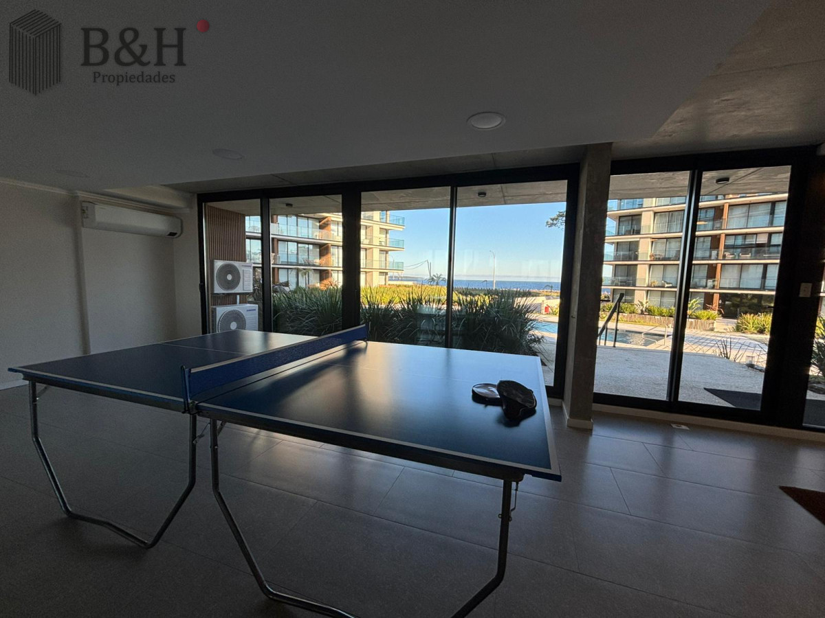 Apartamento ID.4845 - Apartamento en primera línea Alquiler Anual