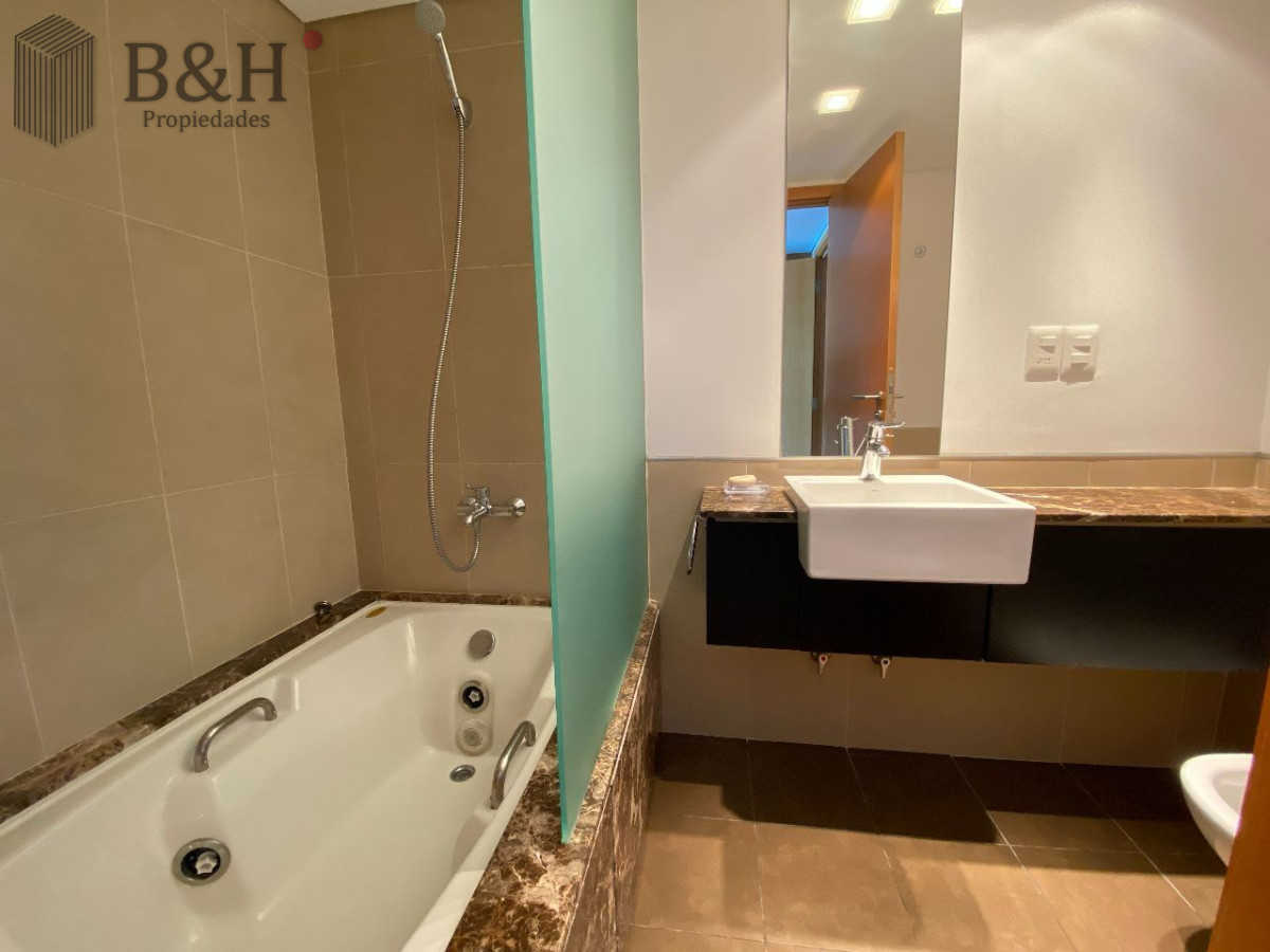 Apartamento ID.1767 - Apartamento en primera linea Peninsula 3 dormitorios en suite
