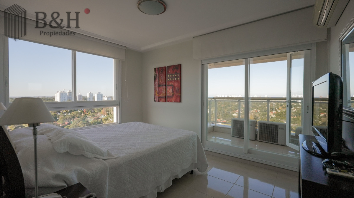 Apartamento ID.4809 - Apartamento de 3 dormitorios a la venta y en alquiler anual - Punta del Este 