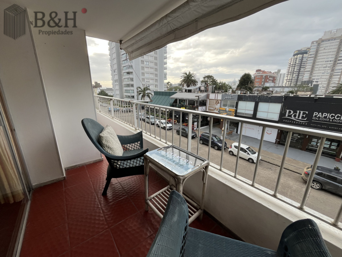 Apartamento ID.7411 - Apartamento invernal en Península, 2 dormitorios, garaje y balcón