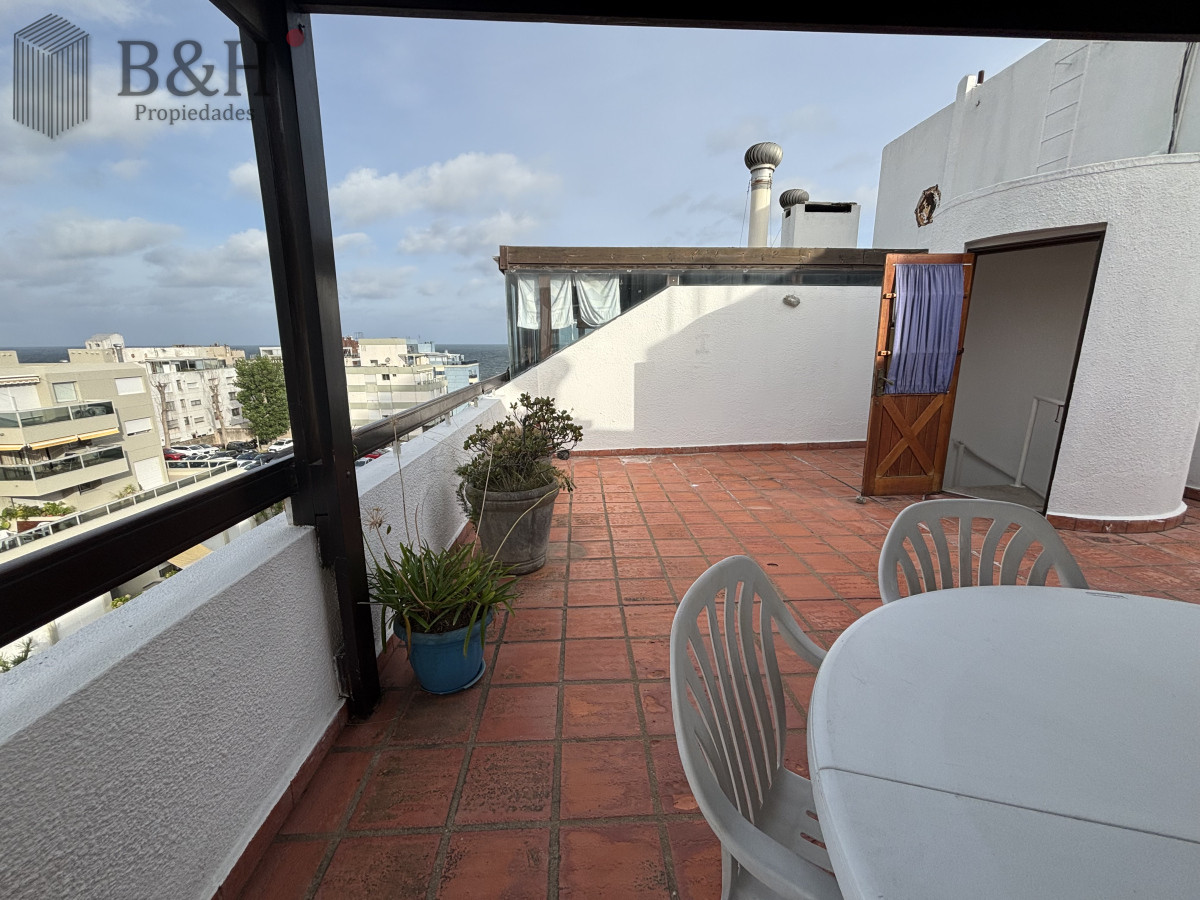 Apartamento ID.4096 - Apartamento de 2 dormitorio - En Península con parrillero exclusivo en la terraza