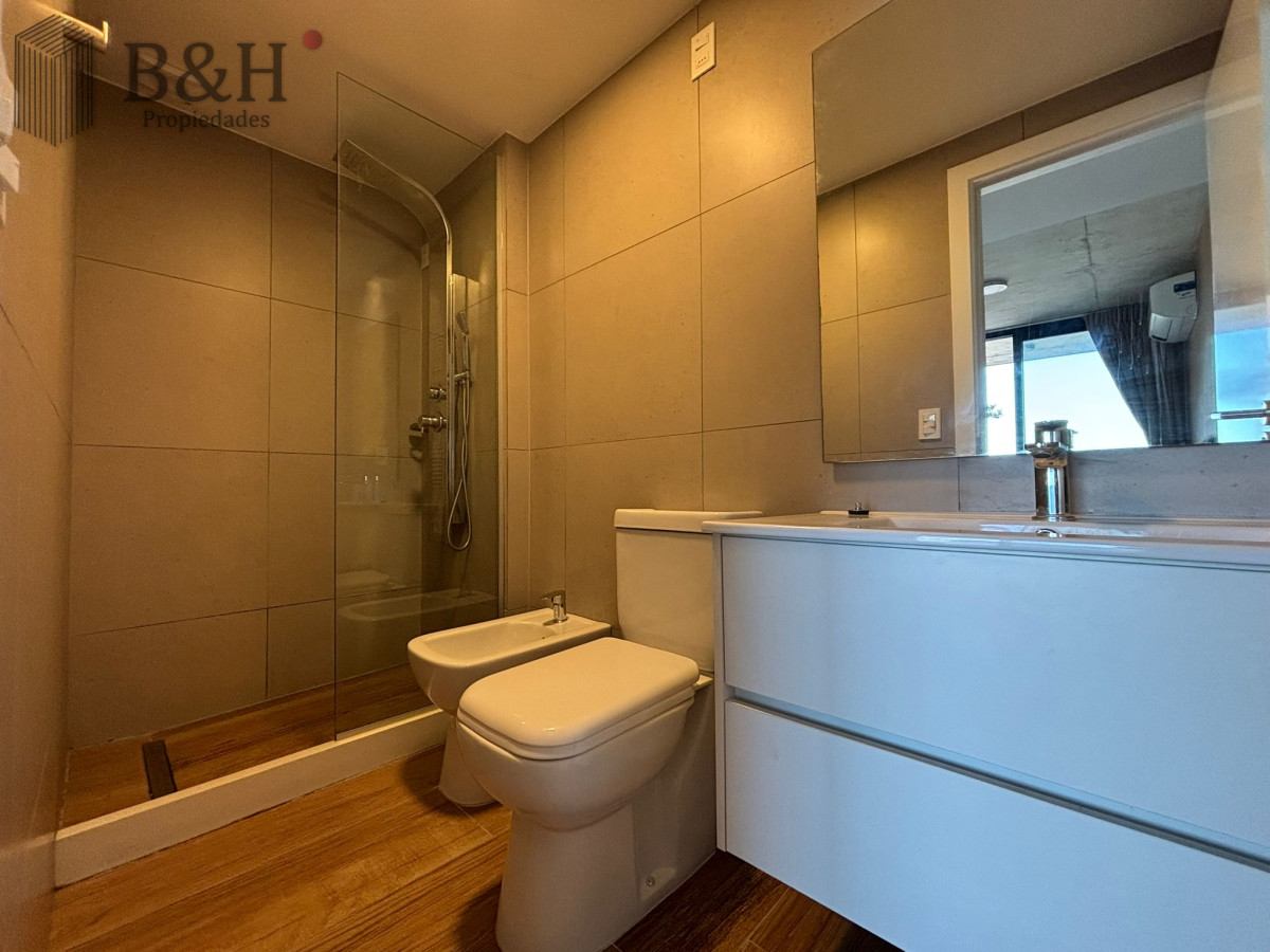 Apartamento ID.4845 - Apartamento en primera línea Alquiler Anual
