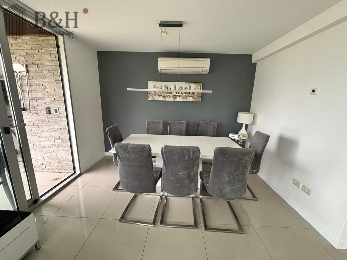 Apartamento ID.6163 - Apartamento de 3 dormitorios, primera linea Punta del Este