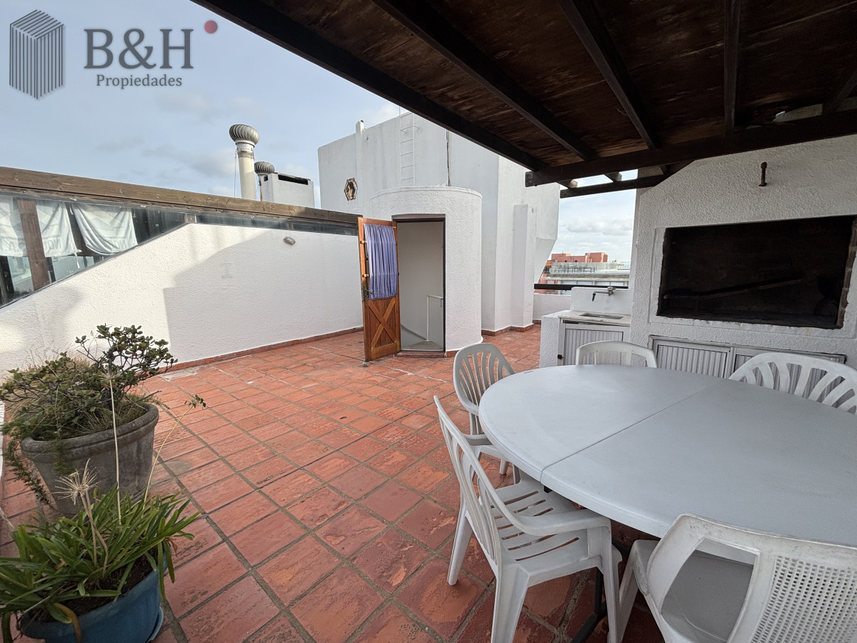 Apartamento ID.4096 - Apartamento de 2 dormitorio - En Península con parrillero exclusivo en la terraza