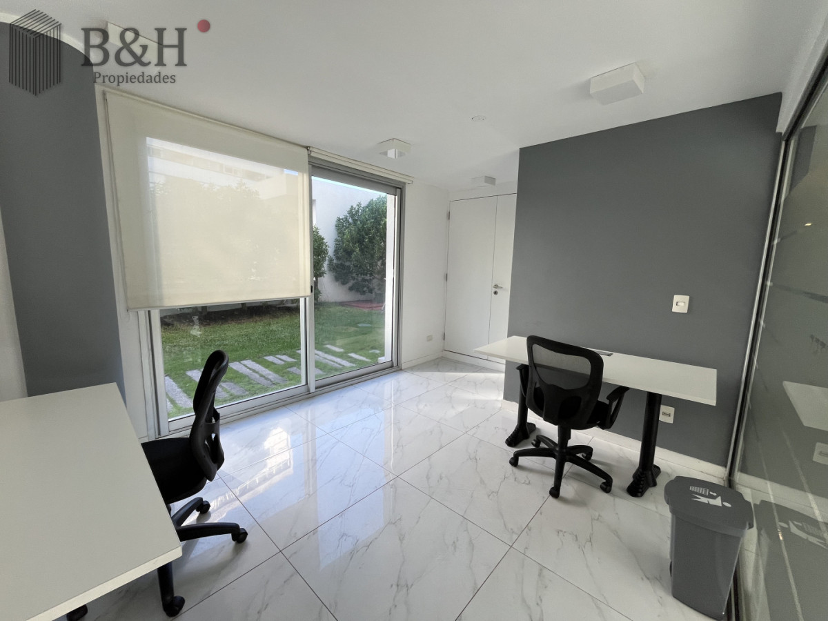 Apartamento ID.6946 - Alquiler invernal Apartamento de 1 Dormitorio en Punta del Este - Edificio con Amenities