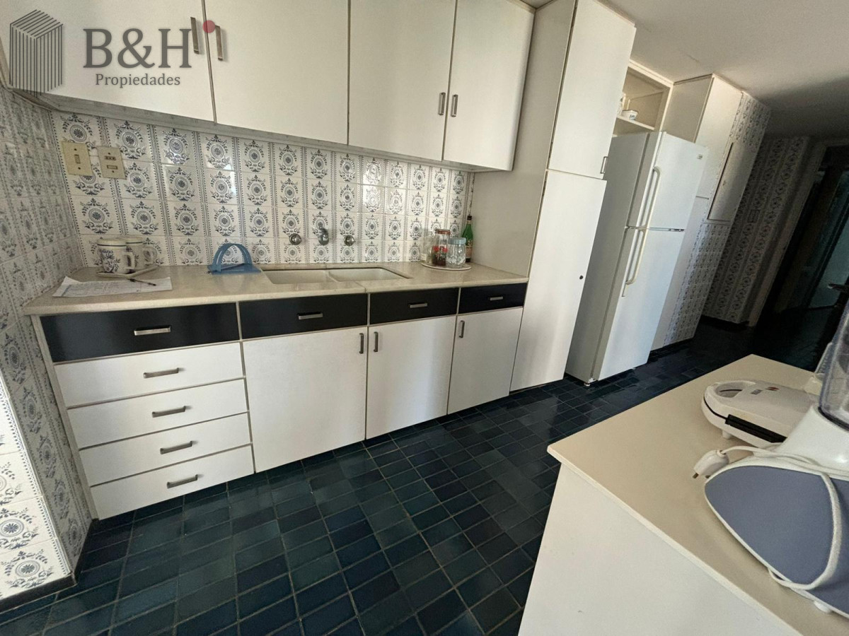 Apartamento ID.4350 - Apartamento de 3 dormitorio a la venta - Brava 
