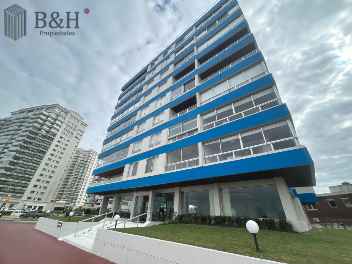 Apartamento ID.7128 - Hermoso apartamento en venta 2 dormitorios primera linea en brava 