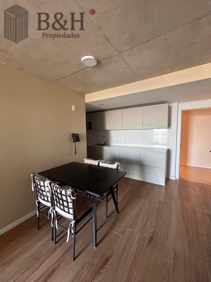Apartamento ID.4845 - Apartamento en primera línea Alquiler Anual