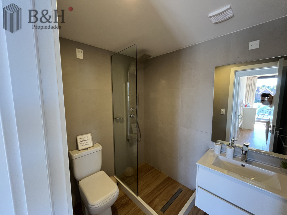 Apartamento ID.7119 - Apartamento de 2 dormitorios con vista al Mar en alquiler - Playa Mansa