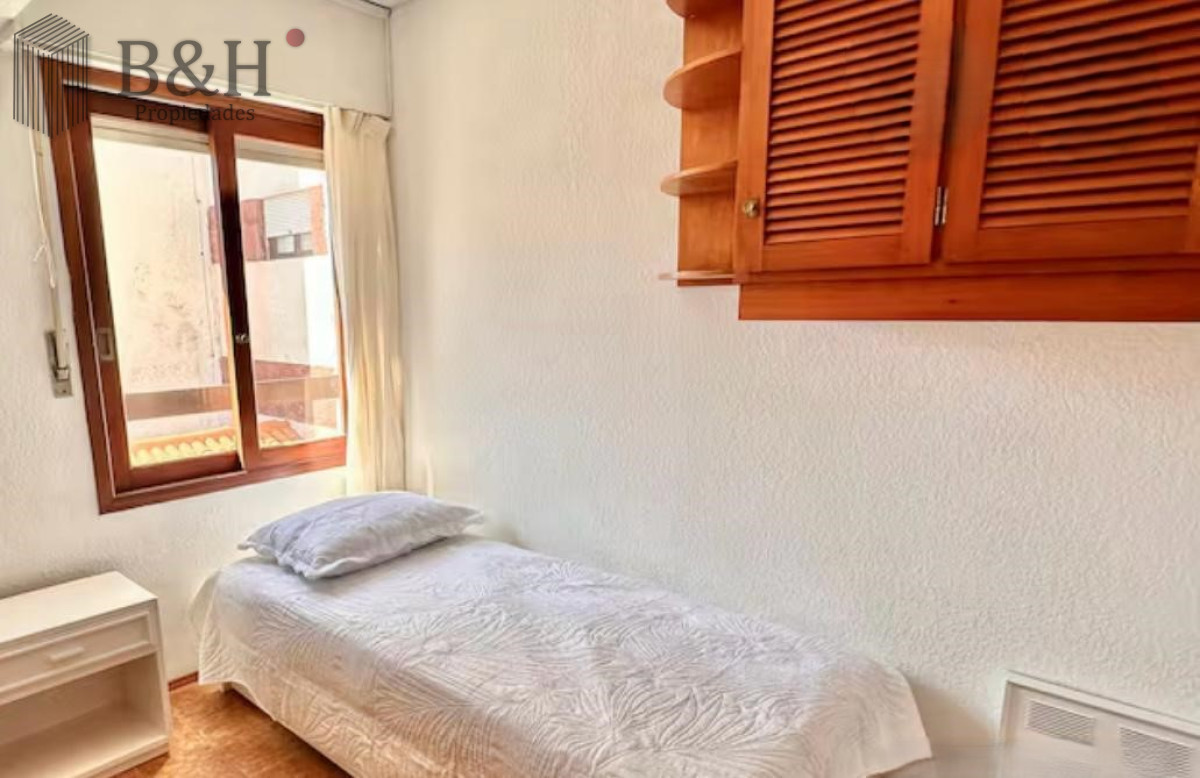 Apartamento ID.4983 - Apartamento de 4 dormitorios a la venta - Punta del Este