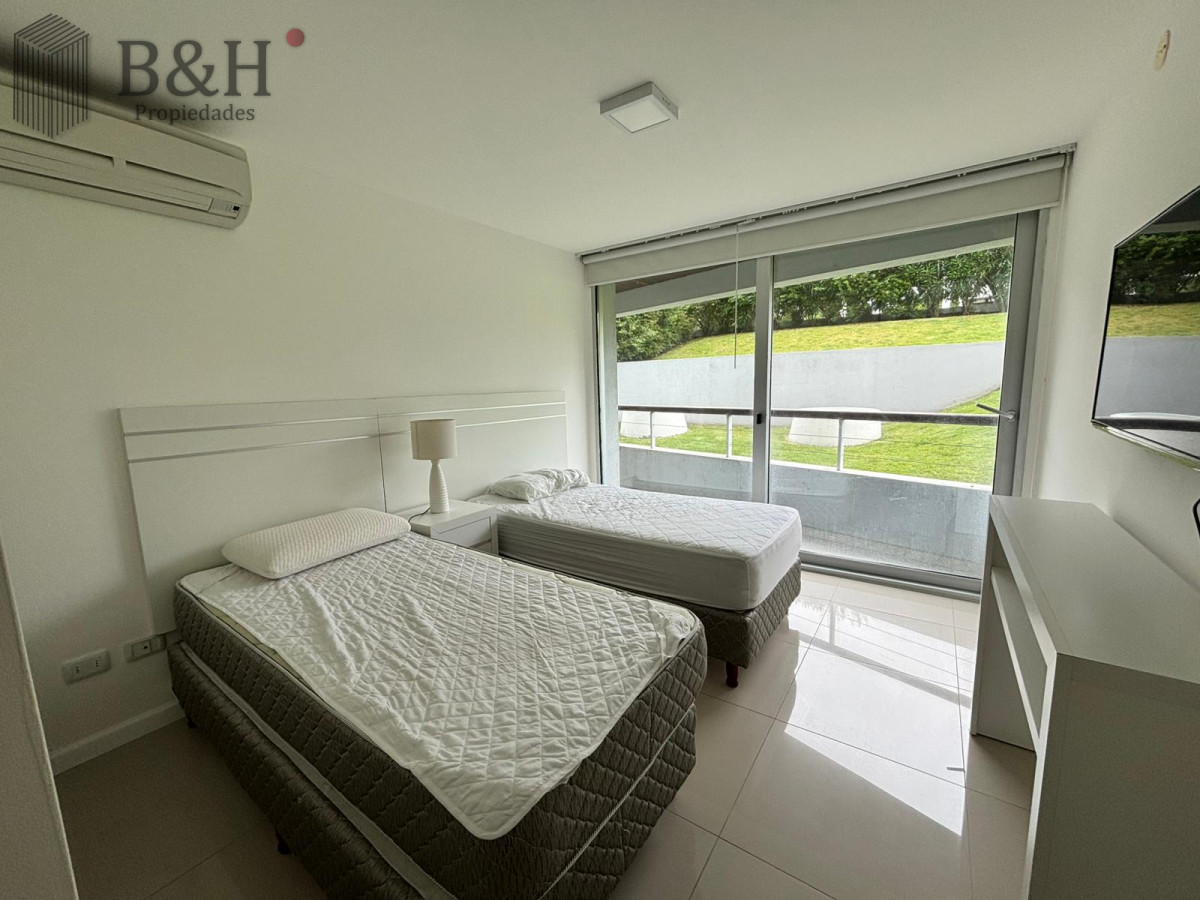 Apartamento ID.6164 - Apartamento de 3 dormitorios, primera linea Punta del Este