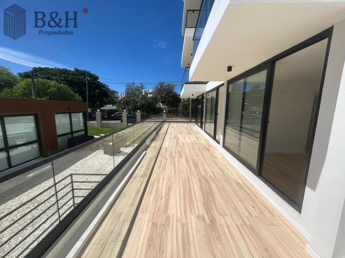 Apartamento ID.6782 - Hermoso apartamento en venta 2 dormitorios y 2 baños a estrenar 