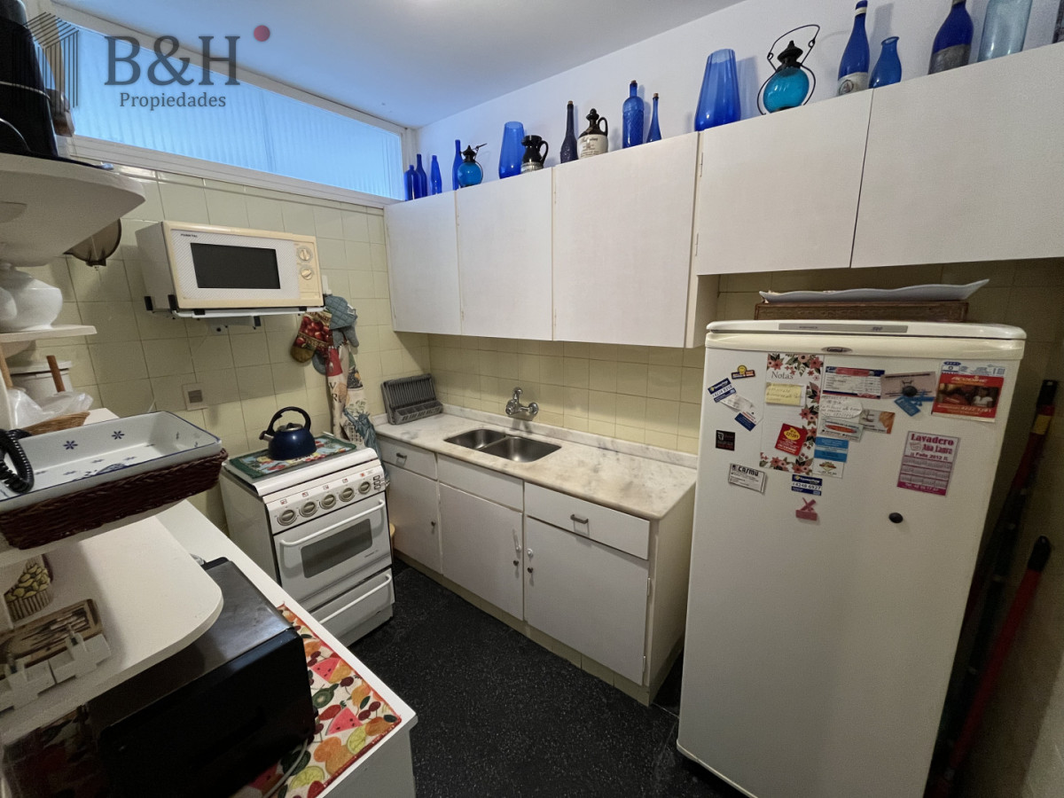 Apartamento ID.7278 - Apartamento en Primera Línea de la Playa Mansa en Alquiler Anual e Invernal con Cochera