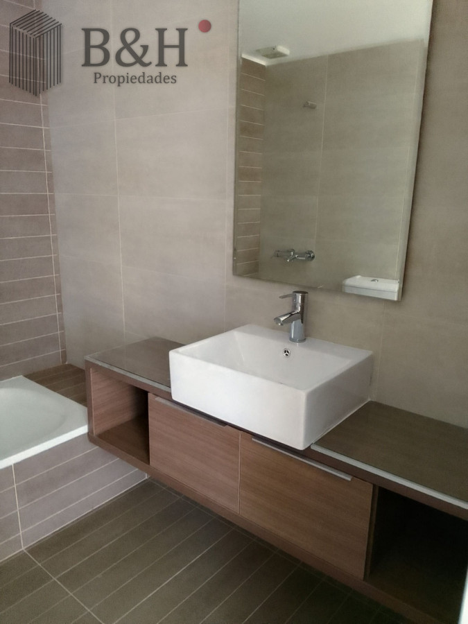 Apartamento ID.1979 - Agradable Pent House de 2 dormitorios con gran vista al mar