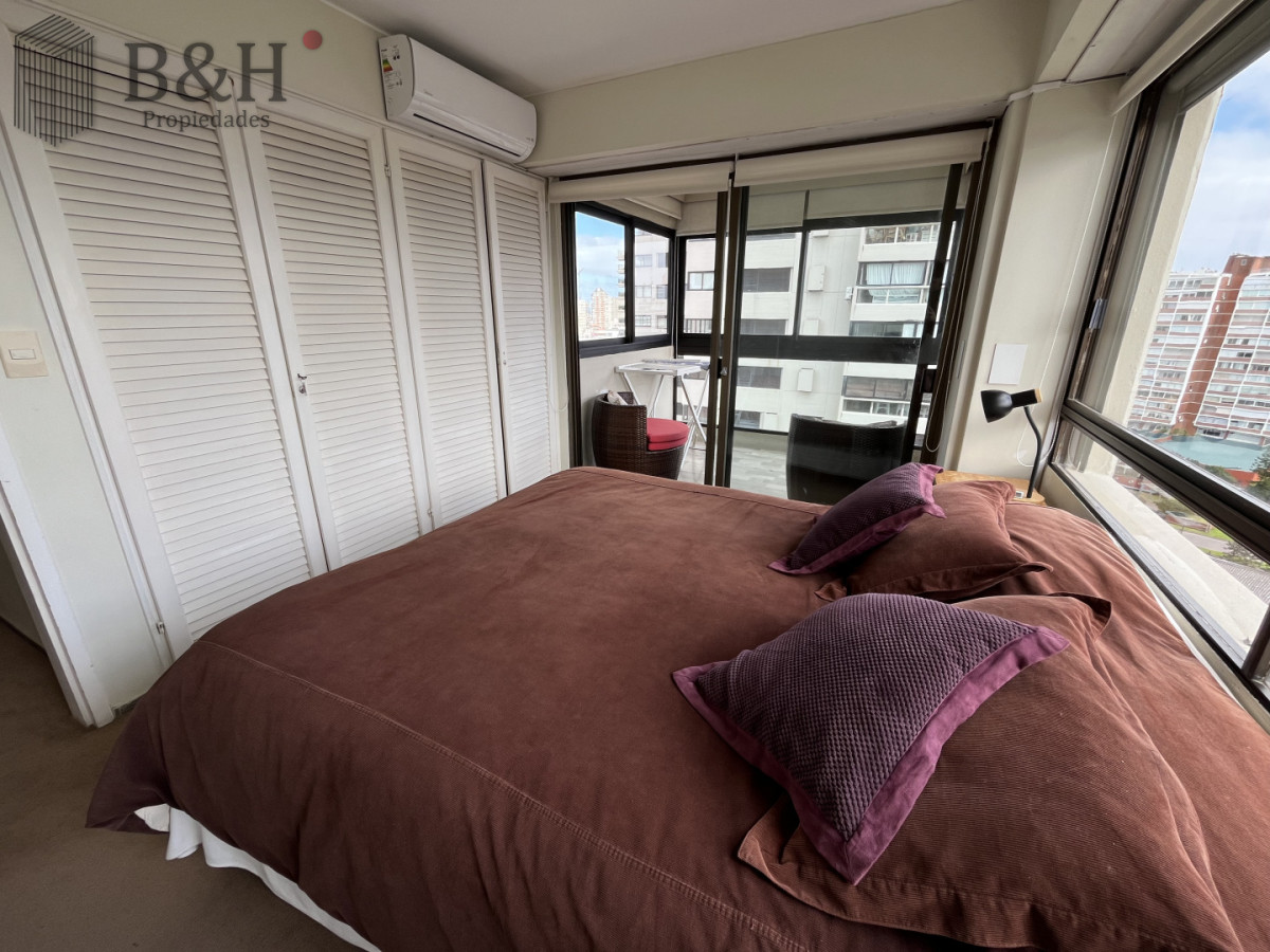 Apartamento ID.7974 - Venta Apartamento de 3 dormitorios + dep Vista al Mar en Playa Brava