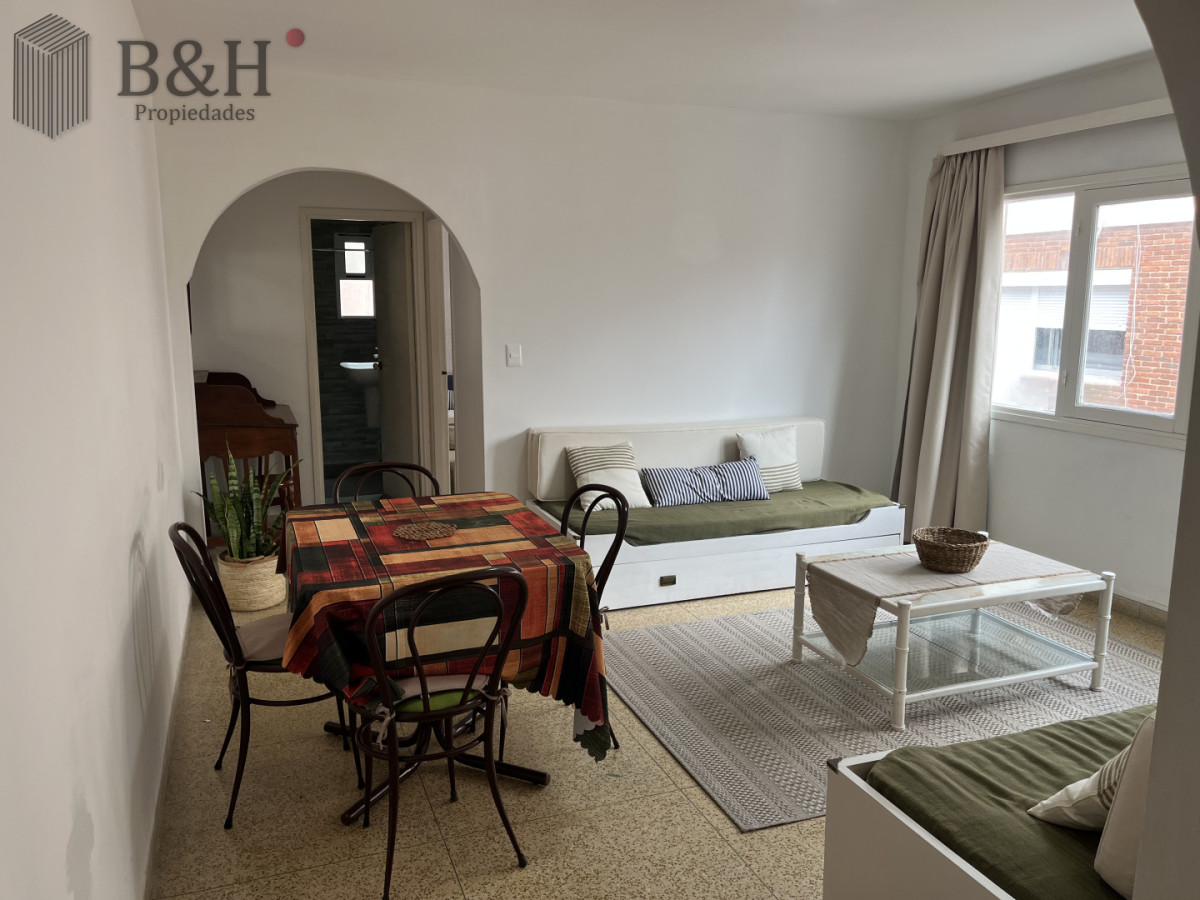 Apartamento ID.5234 - Apartamento en Alquiler Peninsula - 1 Dormitorio con Cochera