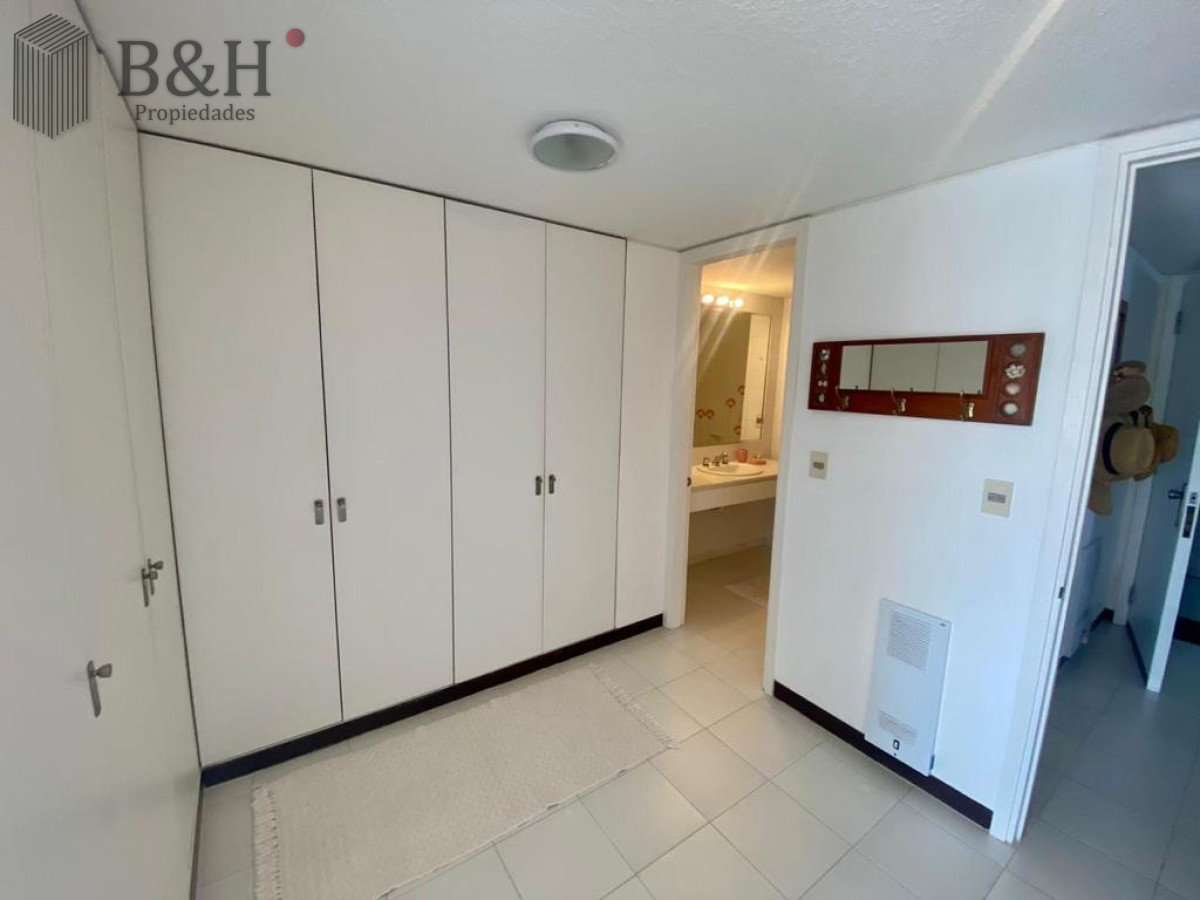 Apartamento ID.3408 - Apartamento 3 dormitorios y dependencia frente al mar vista despejada 