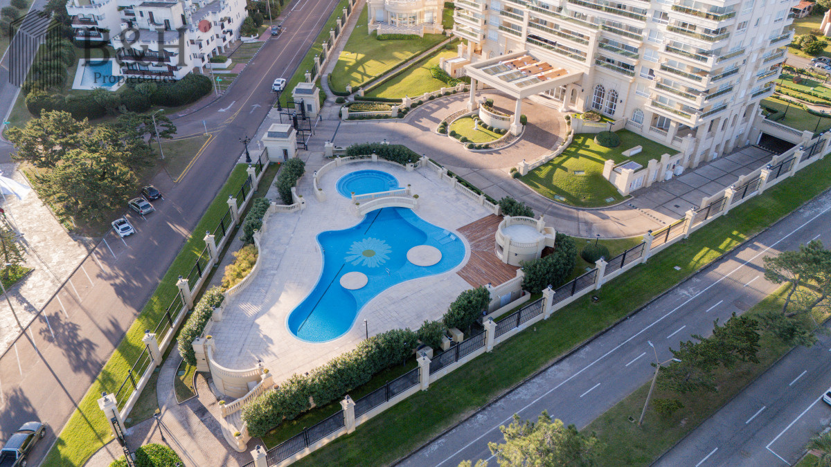 Apartamento ID.4809 - Apartamento de 3 dormitorios a la venta y en alquiler anual - Punta del Este 
