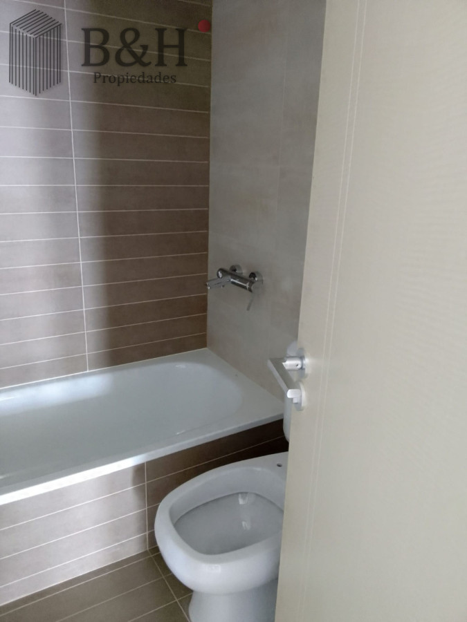 Apartamento ID.1979 - Agradable Pent House de 2 dormitorios con gran vista al mar