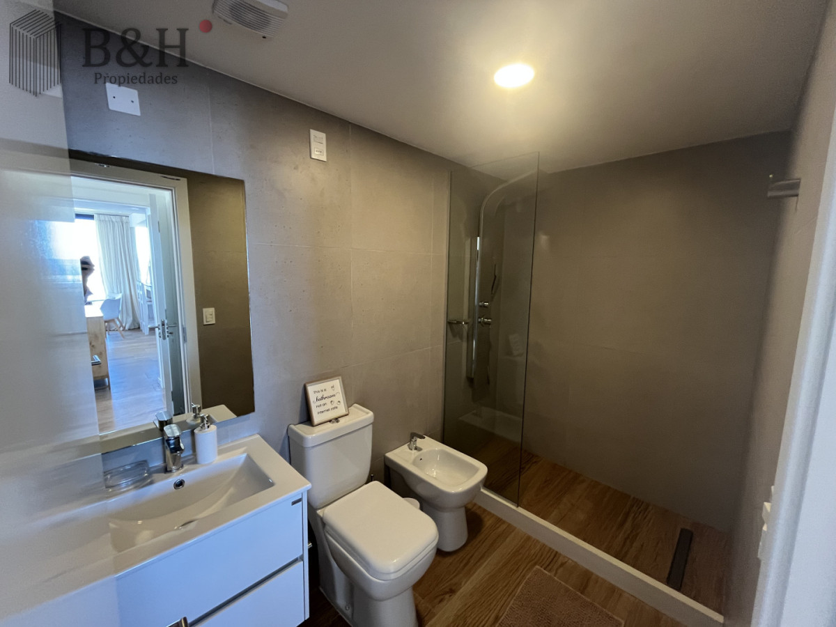 Apartamento ID.7119 - Apartamento de 2 dormitorios con vista al Mar en alquiler - Playa Mansa
