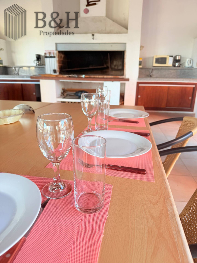 Apartamento ID.5966 - Alquiler de temporada, apartamento, 3 dormitorios, Punta del Este
