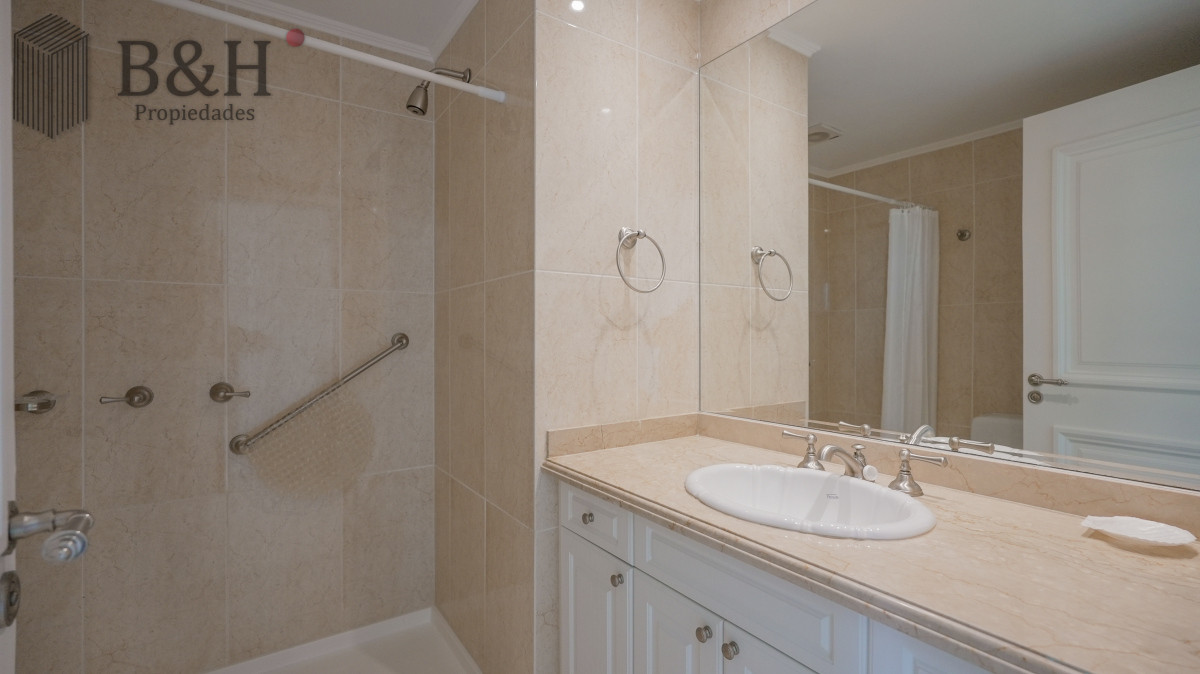 Apartamento ID.4809 - Apartamento de 3 dormitorios a la venta y en alquiler anual - Punta del Este 