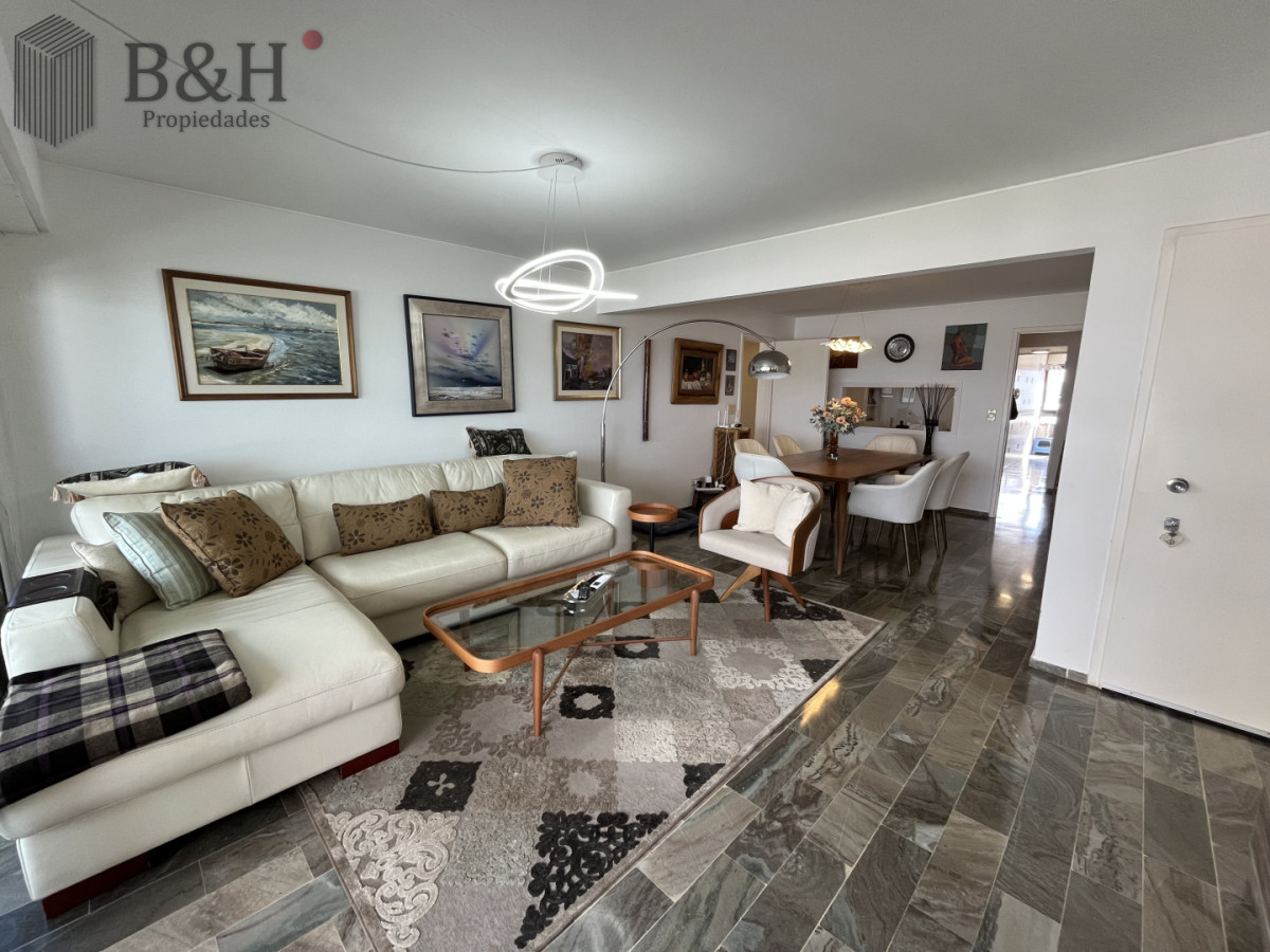 Apartamento ID.7974 - Venta Apartamento de 3 dormitorios + dep Vista al Mar en Playa Brava