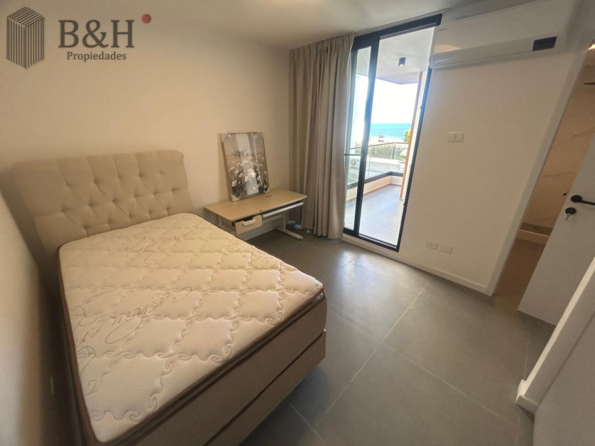 Apartamento ID.6840 - Apartamento de 3 dormitorios en alquiler, Punta del Este