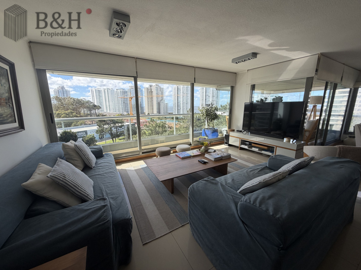 Apartamento ID.8055 - Apartamento 3 Dormitorios Avenida Roosevelt Punta del Este Cochera