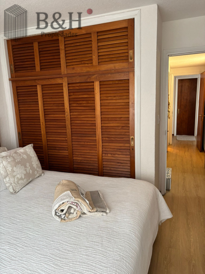 Apartamento ID.5999 - Apartamento de 2 dormitorios en alquiler temporal, Punta del Este 