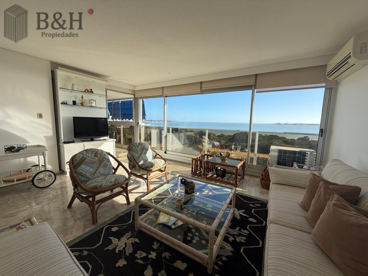 Apartamento ID.5228 - Apartamento de 4 dormitorios en venta, Punta del este 