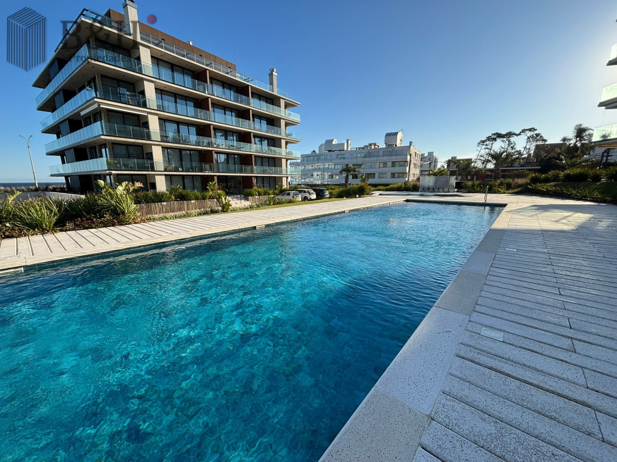 Apartamento ID.4845 - Apartamento en primera línea Alquiler Anual