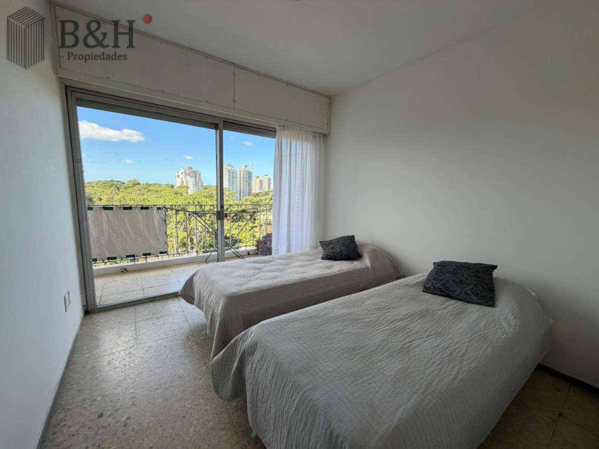 Apartamento ID.6123 - Apartamento 2 dormitorios y medio -  piso alto PUNTA DEL ESTE